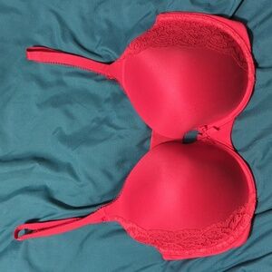 Victoria's secret Red Lace Trim Bra Size 36 DDD